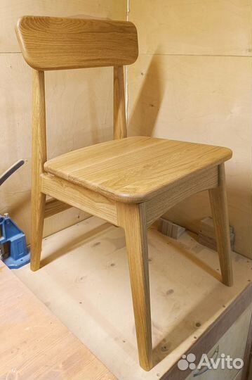 Стул кухонный из массива дуба