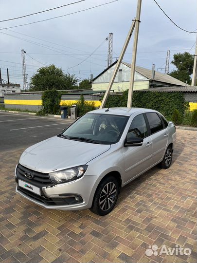 LADA Granta 1.6 МТ, 2019, битый, 204 000 км