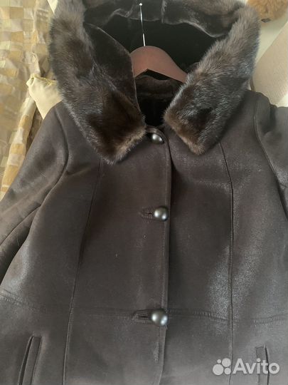 Дубленка натуральная женская с капюшоном