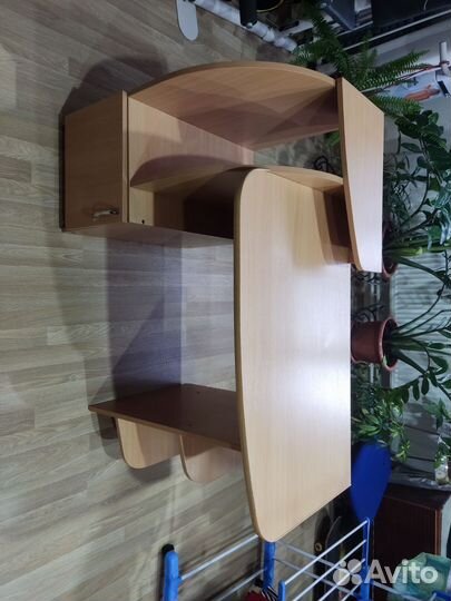 Стол письменный (компьтерный )