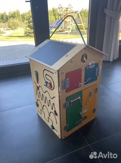 Бизиборд Занятный дом