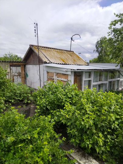 Дом 20 м² на участке 6 сот.