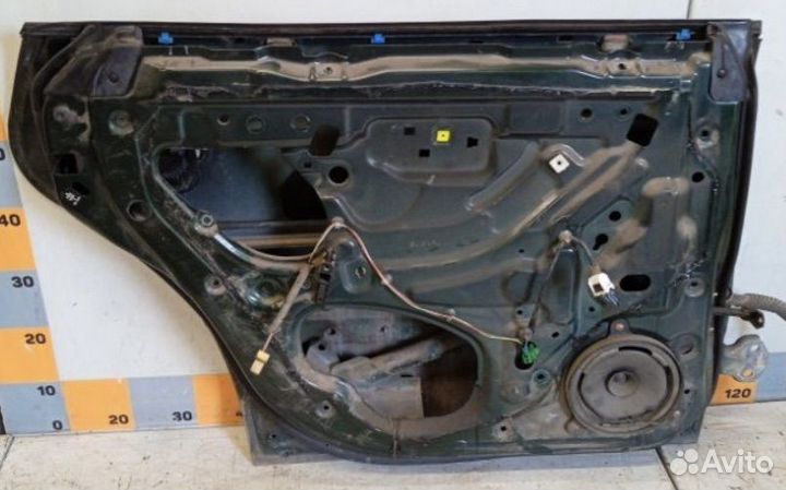 Дверь задняя левая Subaru Legasi BH9 1999