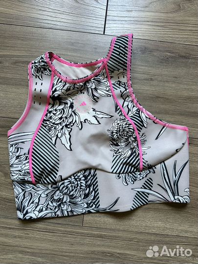 Леггинсы и топ фирмы Adidas by Stella McCartney