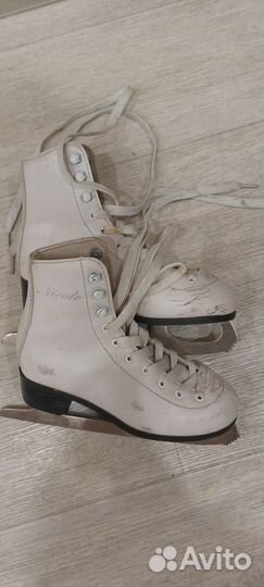 Коньки фигурные