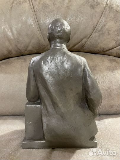 Бюст Ленина