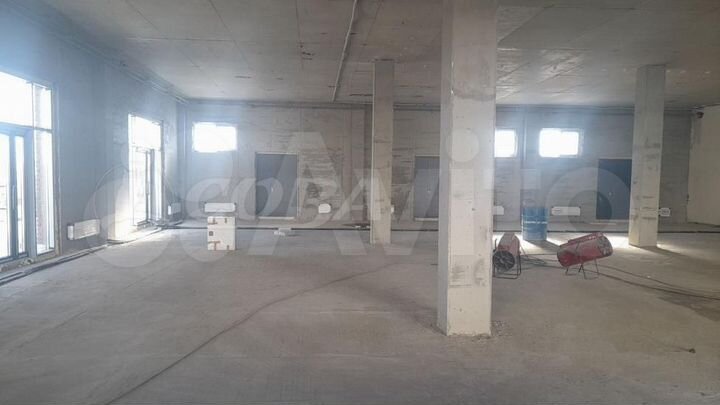 Сдам торговое помещение, 340 м²