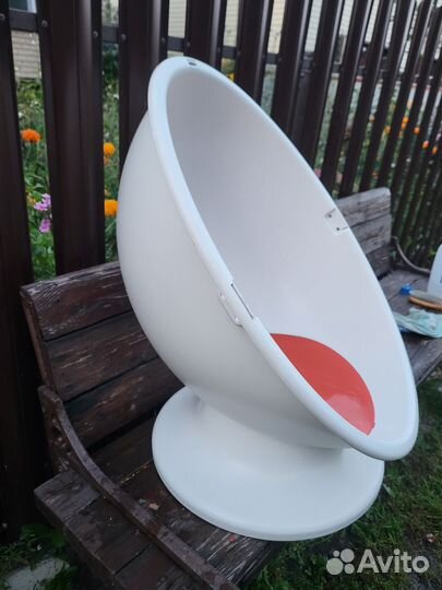 Кресло яйцо поворотное IKEA