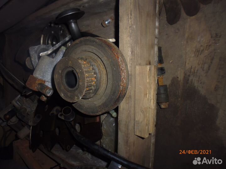 Чери фора шкив 2л