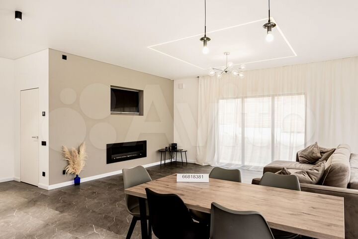 Коттедж 188 м² на участке 8 сот.