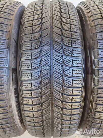 Michelin X-Ice 215/60 R17 99V