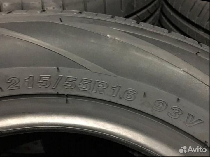 Westlake Zuper Eco Z-107 215/55 R16 93V