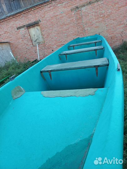 Лодка бударка с мотором 40 л. с