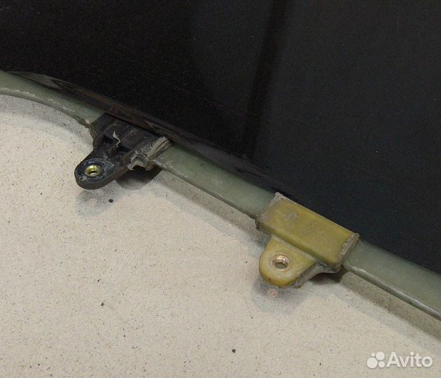 Стекло двери задней правой Nissan Primera P10