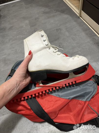 Коньки женские 36 размер