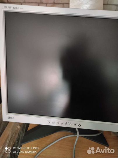 Монитор для компьютера LG