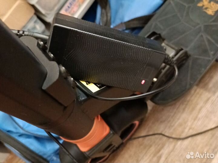 Зарядное устройство для электросамоката