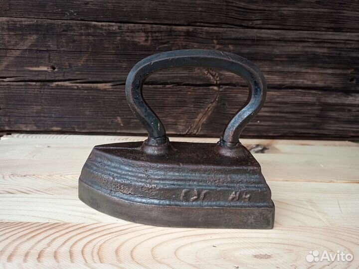 Утюг чугунный старинный