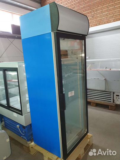 Шкаф холодильный со стеклянной дверкой Polair
