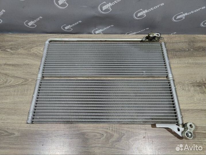 Радиатор масляный Bmw 550I E61 touring N62B48B