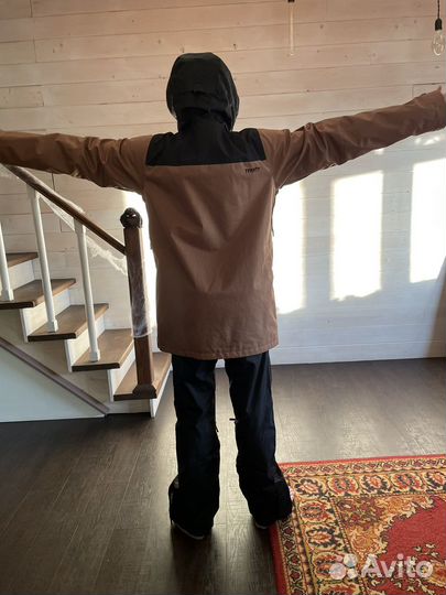 Сноубордический костюм мужской