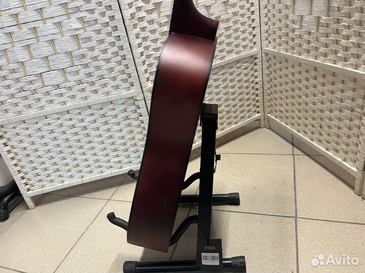 Гитара натуральная