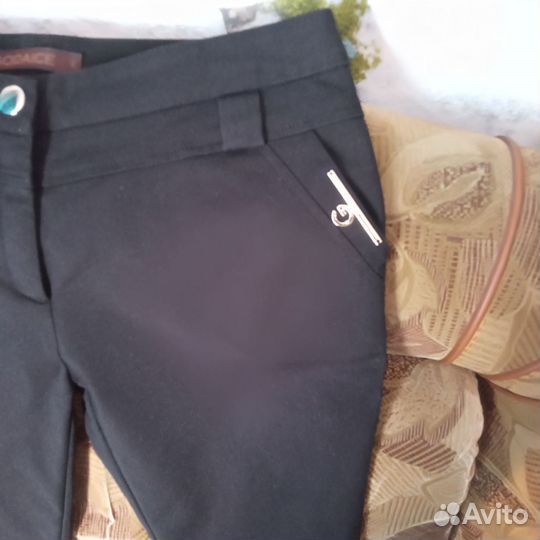 Брюки женские укороченные