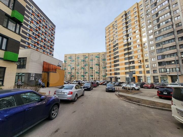 2-к. квартира, 57,1 м², 5/18 эт.