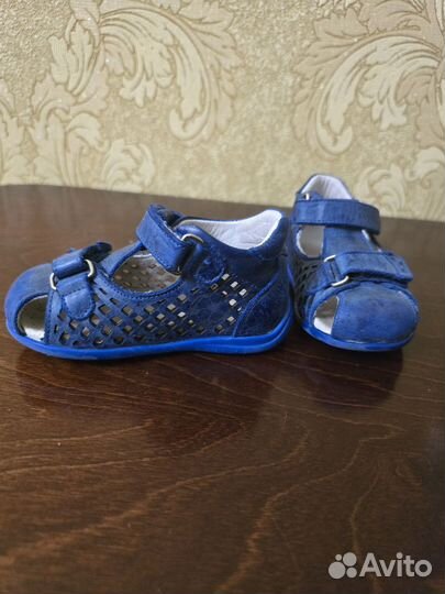 Сандалии детские 20 р