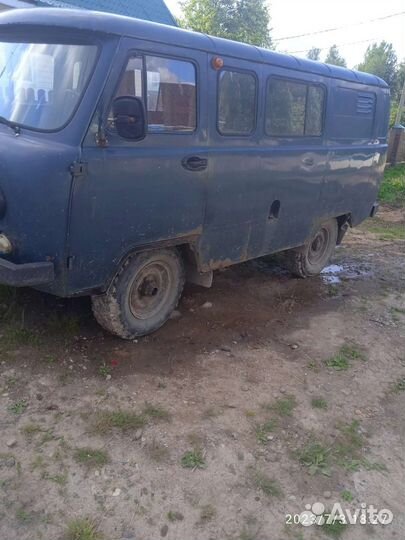 УАЗ 452 Буханка цельнометаллический, 2002