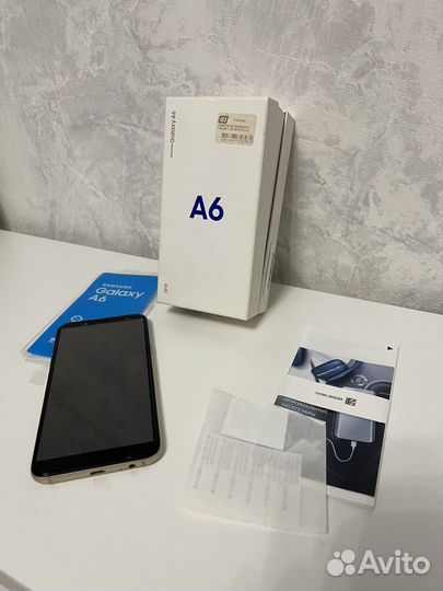 Samsung Galaxy A6, 3/32 ГБ