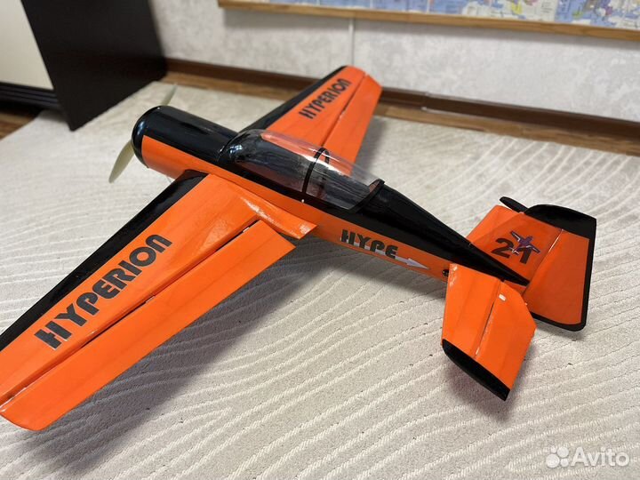 Радиоуправляемый самолет Як-54