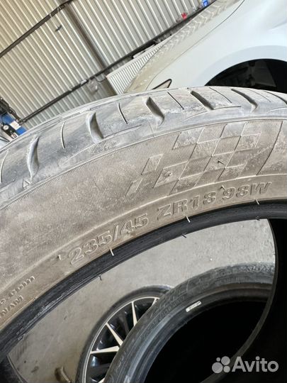 Kumho Ecsta PS31 21/45 R18