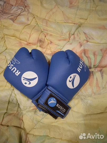 Боксерские перчатки