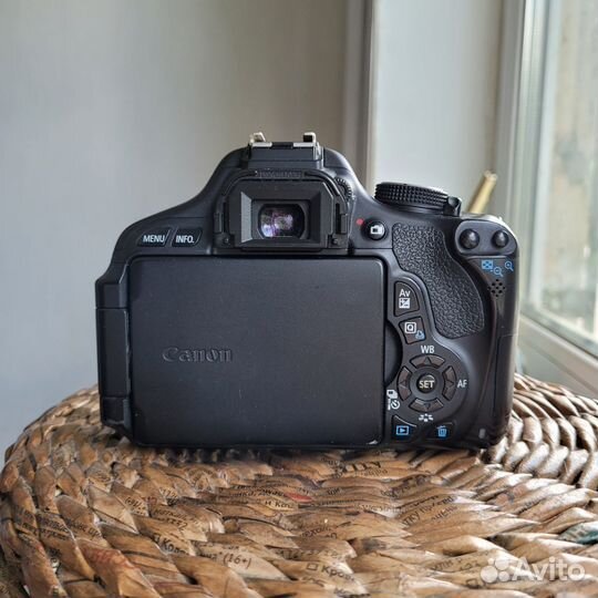Canon eos 600d body
