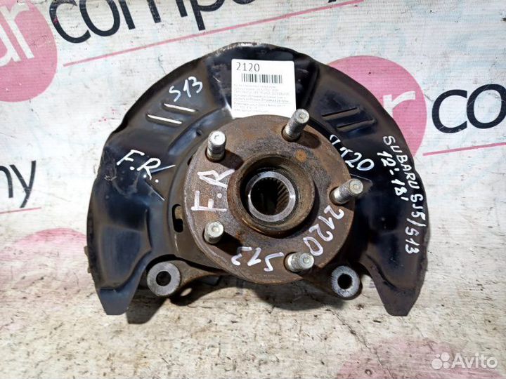 Кулак поворотный передний правый Subaru Forester