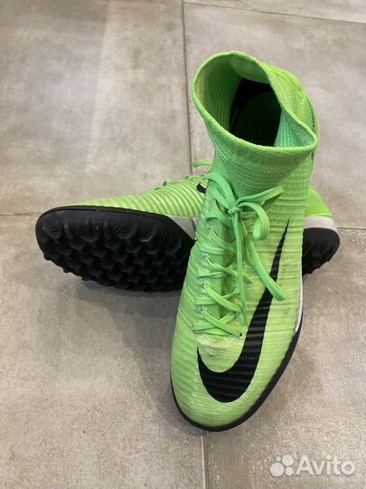 Футбольные бутсы сороконожки nike (оригинал)