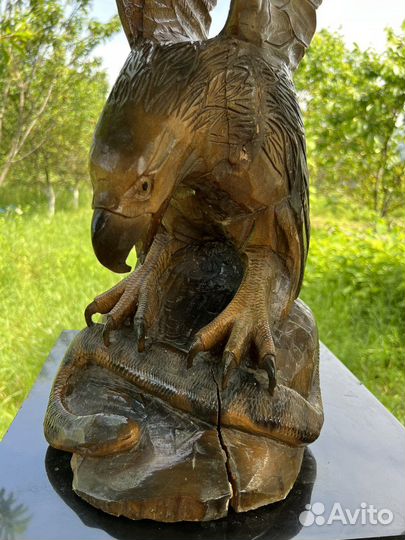 Статуэтка Орла