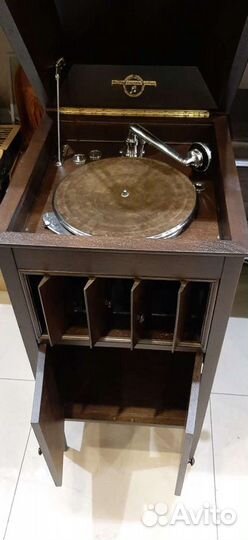 Грамофон Columbia