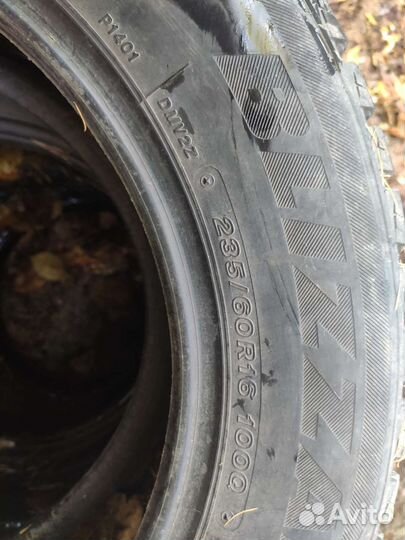 Bridgestone Blizzak DM-V2 235/60 R16