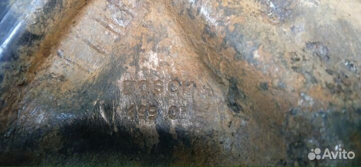 Щиток тормозного механизма задний левый Renault