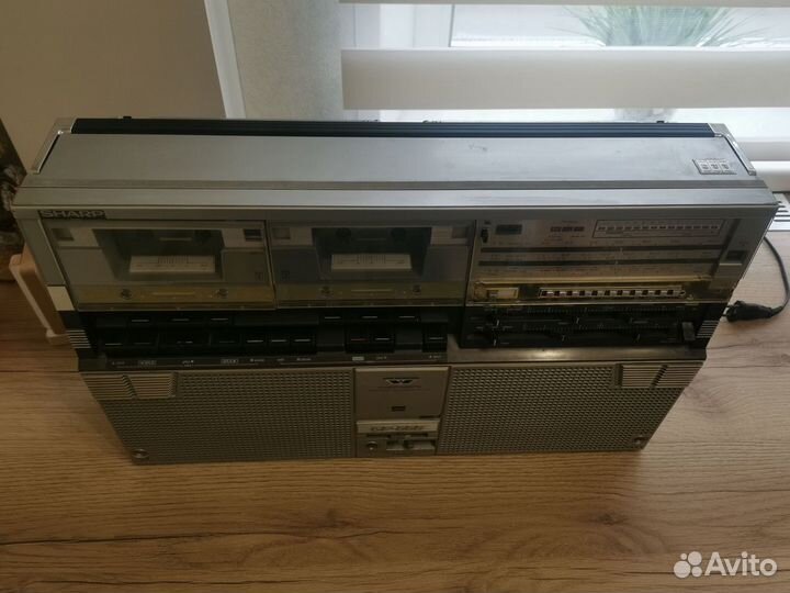 Кассетная магнитола sharp gf-555