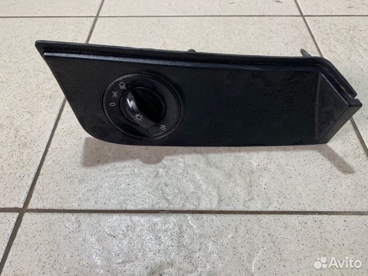 Накладка с переключателем света фар Mercedes Atego