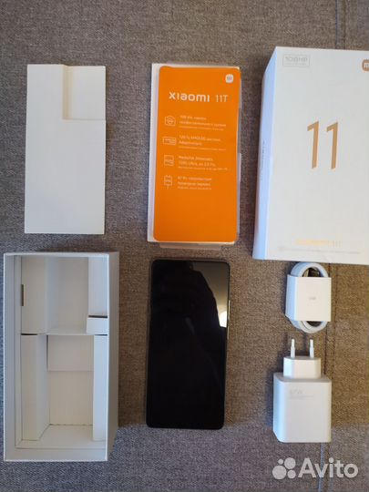 Смартфон Xiaomi 11T