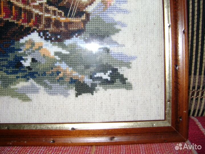 Картина вышивка в рамке 