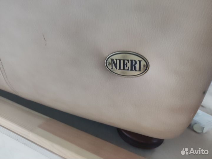 Кресло из натуральной кожи Итальянской фирмы Nieri