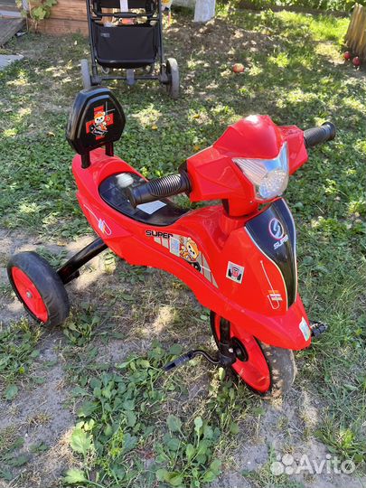 Детский трехколесный велосипед