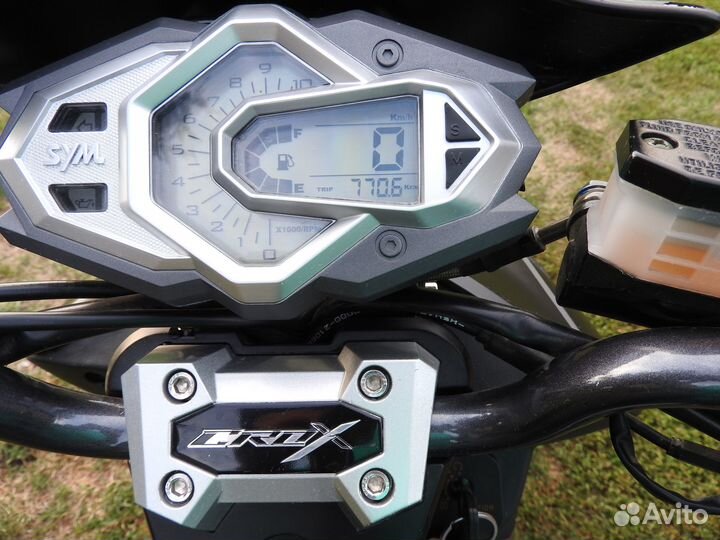 Скутер SYM crox 125