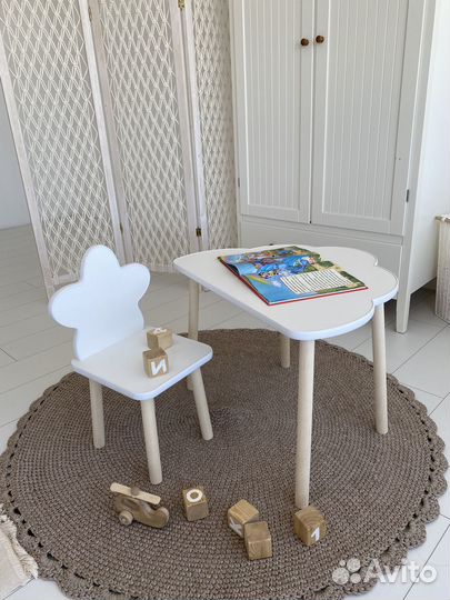 Мебель в детскую комнату стол стул