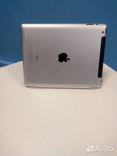 Планшет Apple iPad 2010, 16 gb 3g